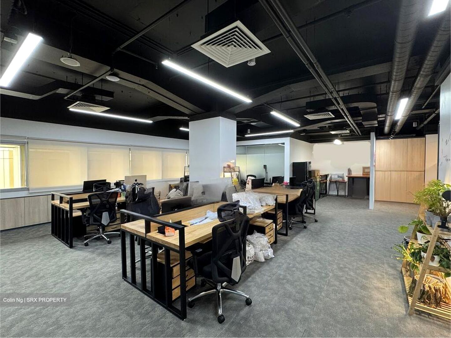 111 Somerset (D9), Office #498371401